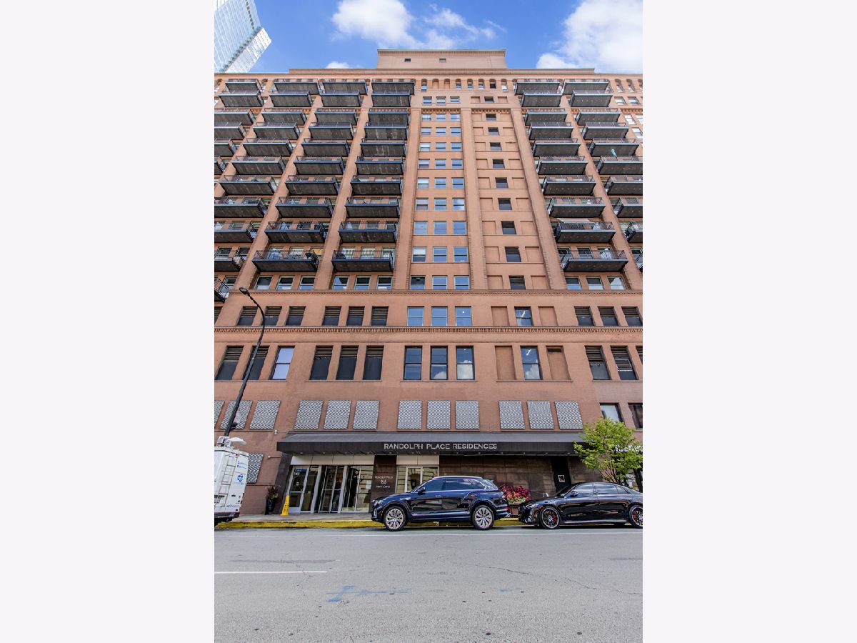  For Sale Chicago Illinois, 165 Canal Street
