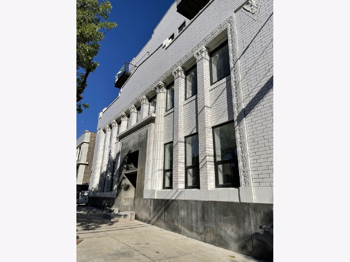 Rented Chicago Illinois, 1730 Greenleaf