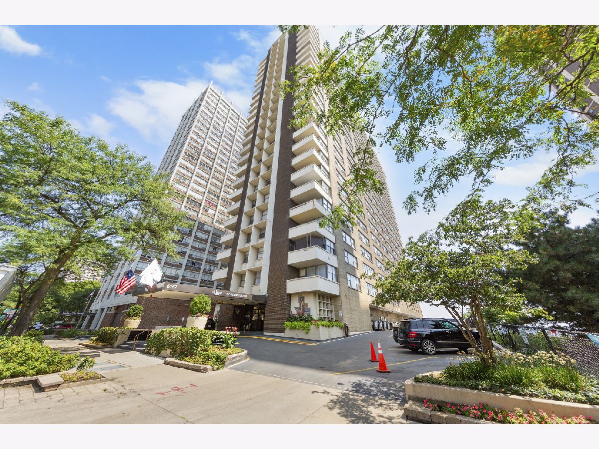 Sold Chicago Illinois, 6157 Sheridan