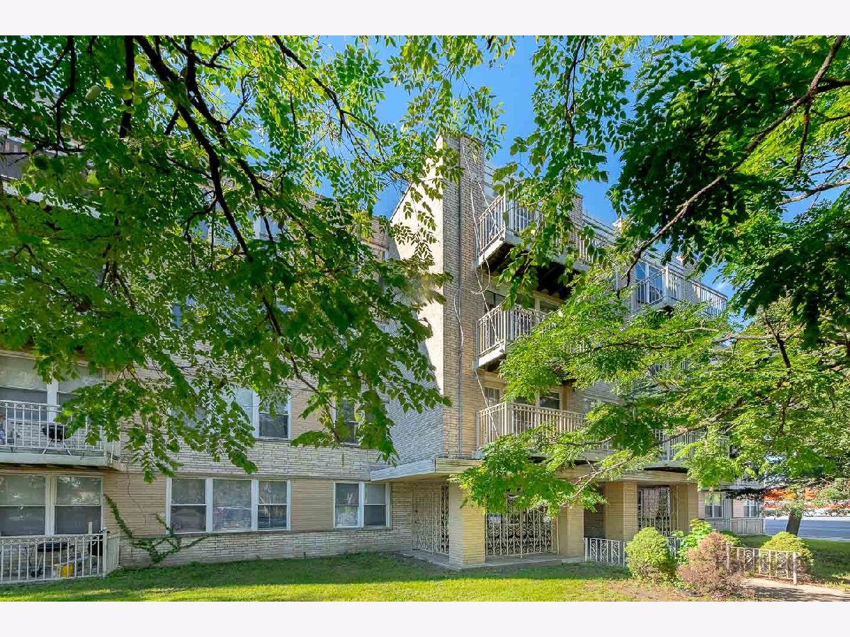 Sold Chicago Illinois, 2501 Touhy