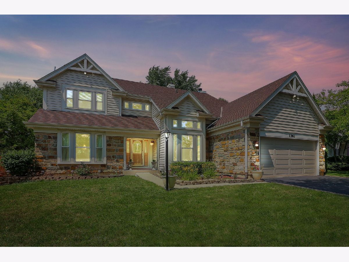Homes & Townhomes & Condos For Sale Fairfax Silvercrest Bartlett Illinois, 1362 Nightingale Lane