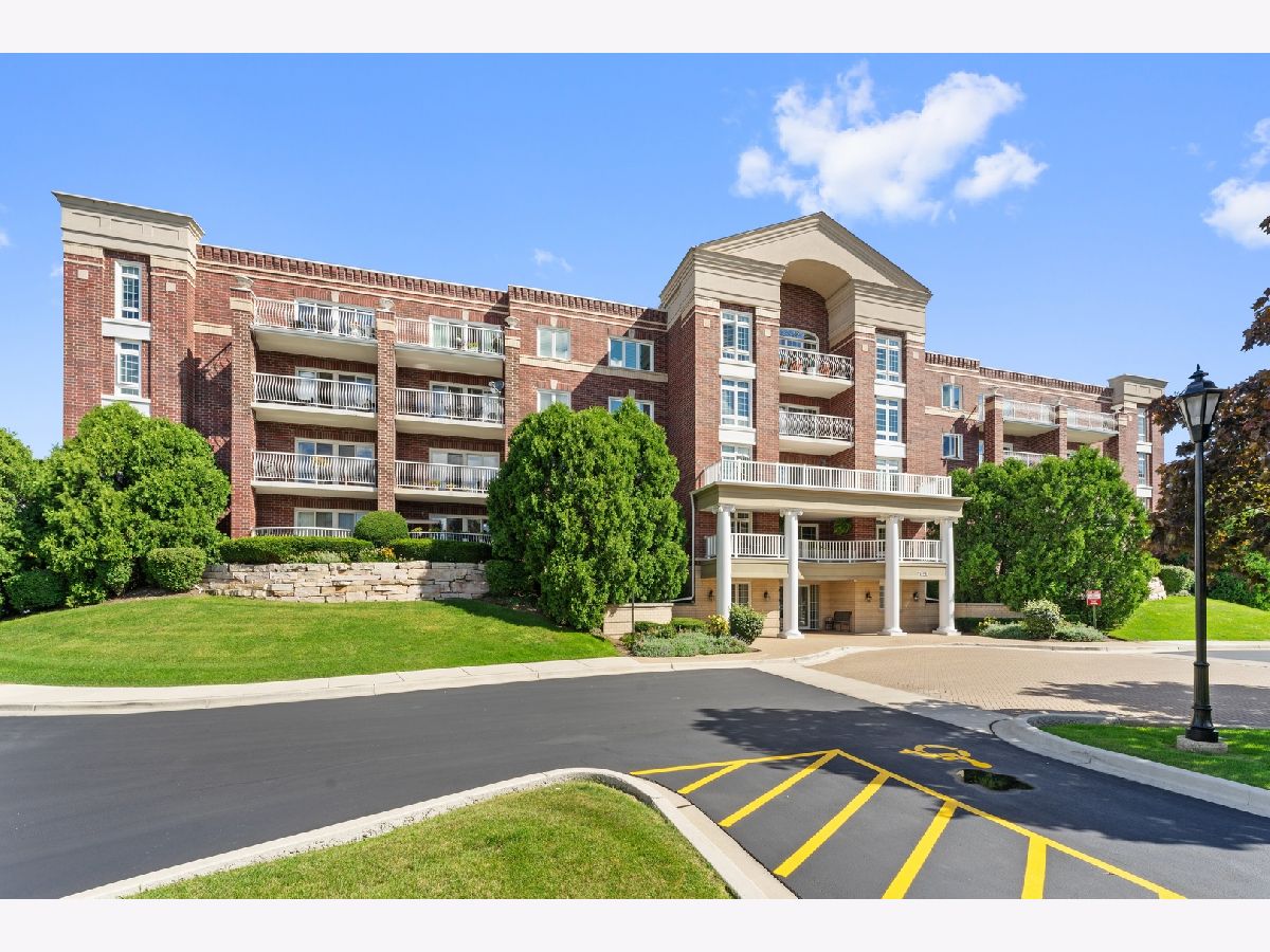  For Sale Niles Illinois, 7021 Touhy Avenue