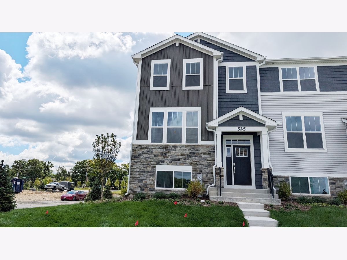  For Rent Volo Illinois, 525 Red Oak