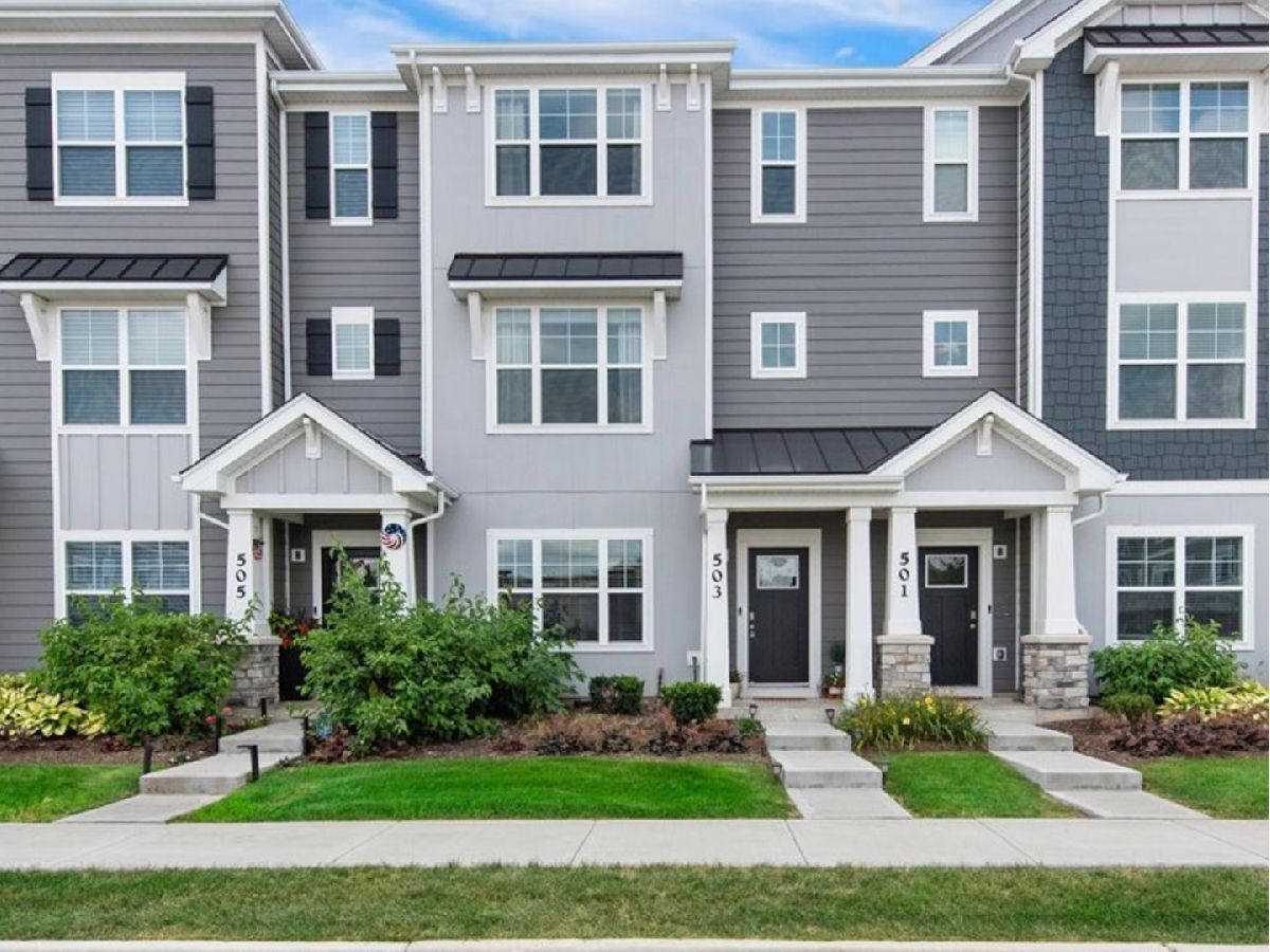  For Sale Mundelein Illinois, 503 Acadia Avenue