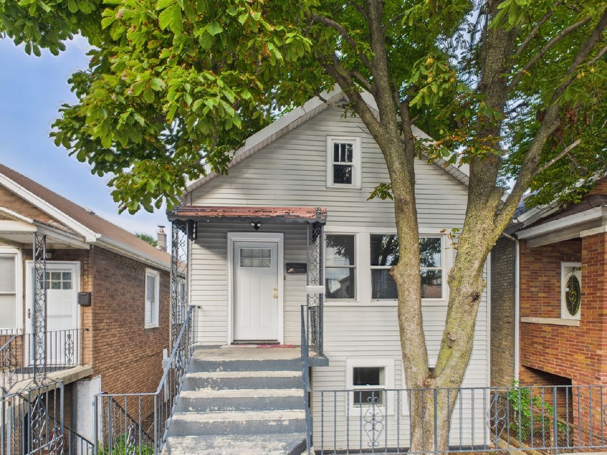  For Sale Chicago Illinois, 2837 Farrell Street