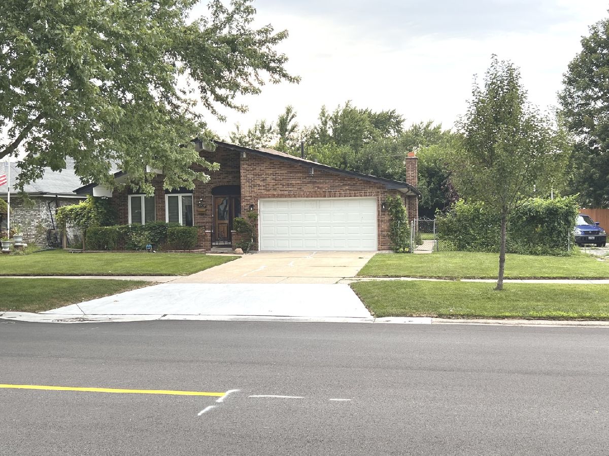  Rented Oak Lawn Illinois, 5530 91st