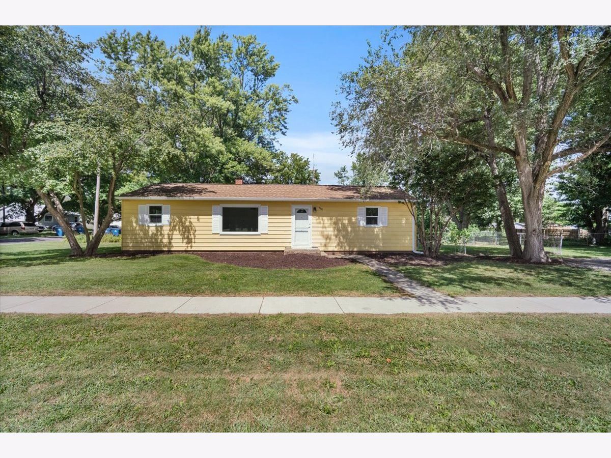  For Sale Hudson Illinois, 500 Franklin Street