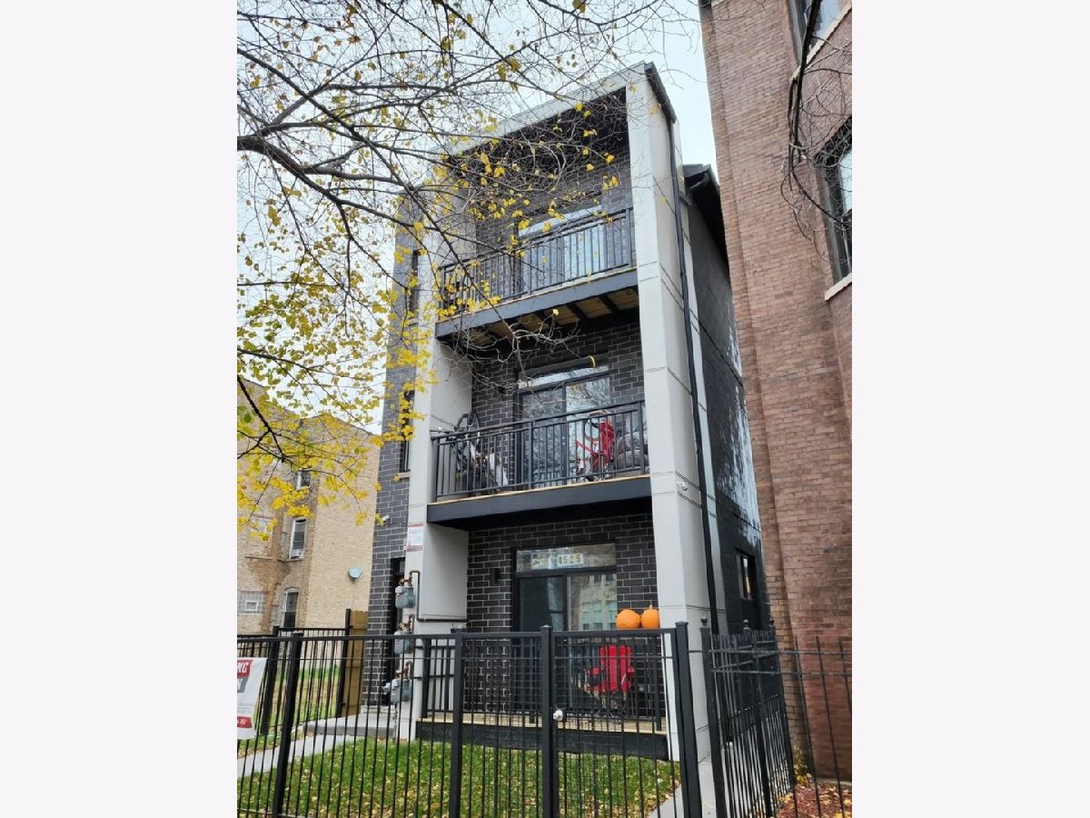 Condos & Townhomes & Homes For Rent Bronzeville Chicago Illinois, 4525 Prairie