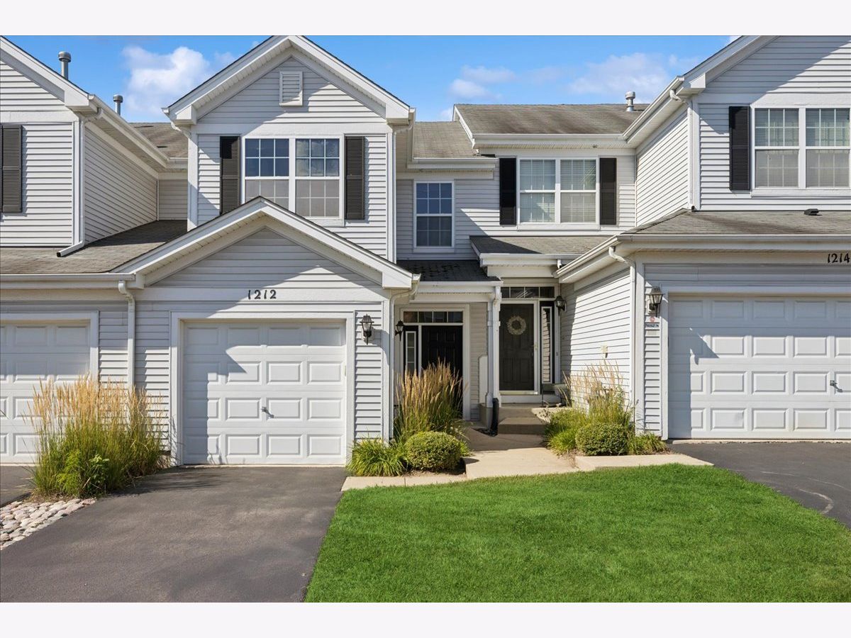  For Sale Volo Illinois, 1212 Waverly Drive