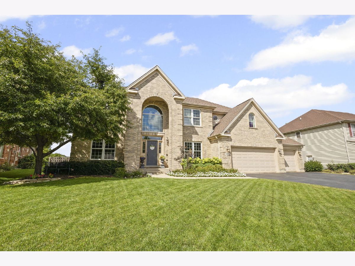 Homes & Townhomes For Sale Coves Algonquin Illinois, 1010 Grayhawk Drive