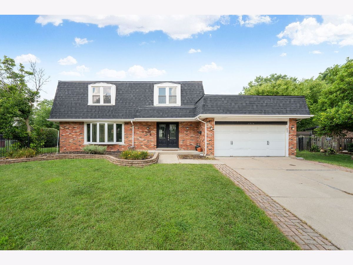  For Rent Darien Illinois, 1526 Carrol