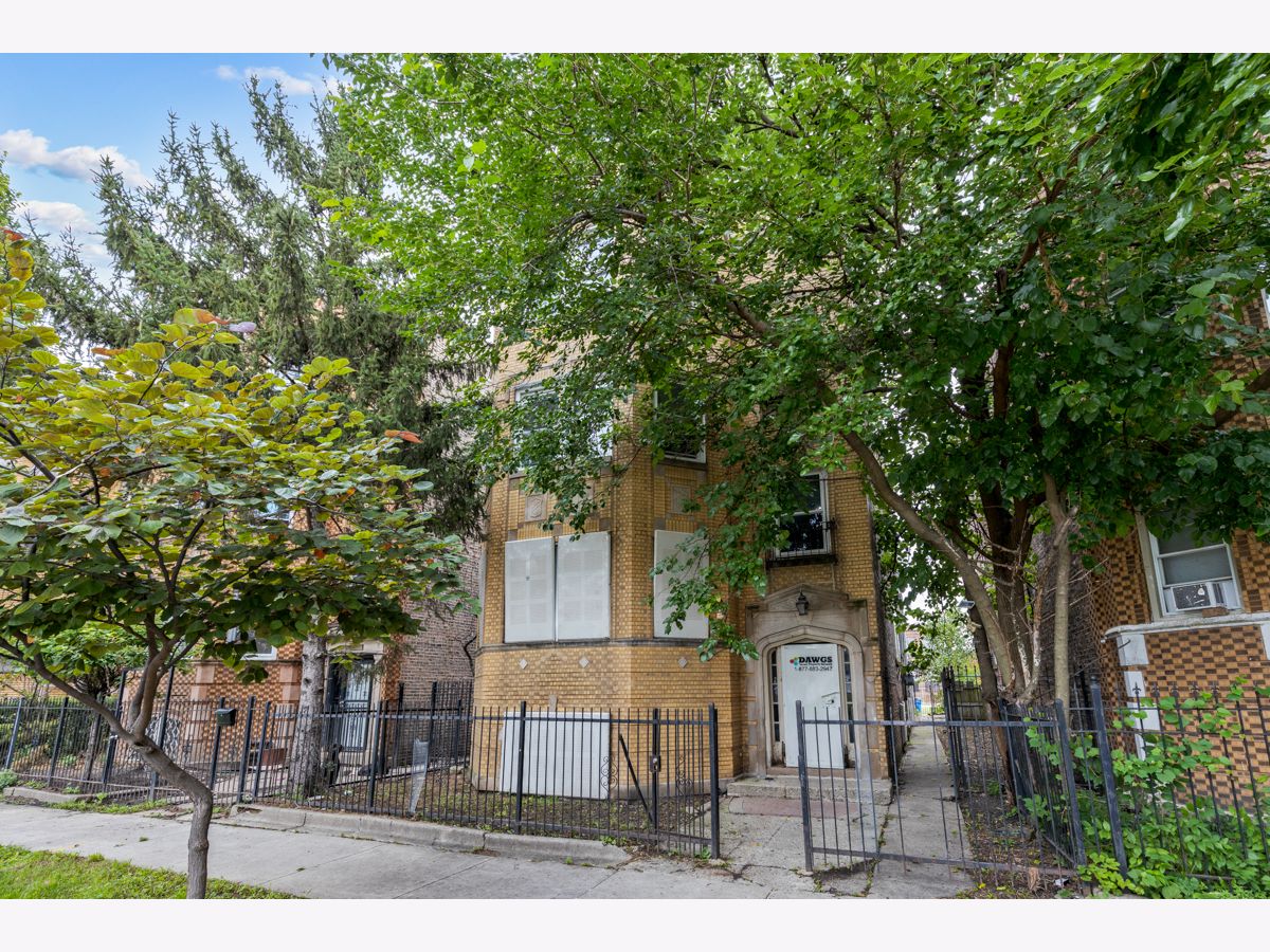 Sold Chicago Illinois, 1839 Komensky