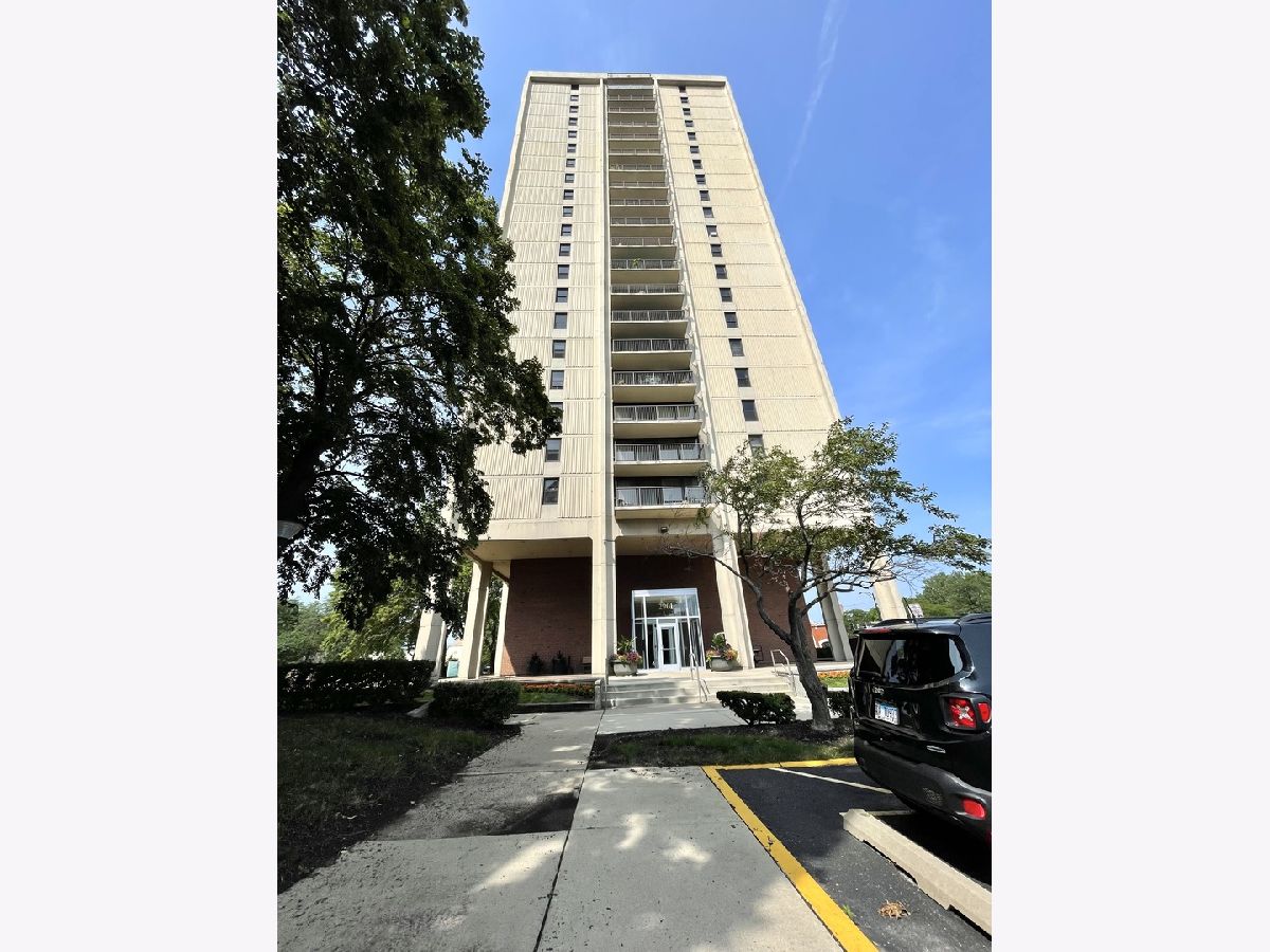  For Sale Chicago Illinois, 2901 Michigan Avenue