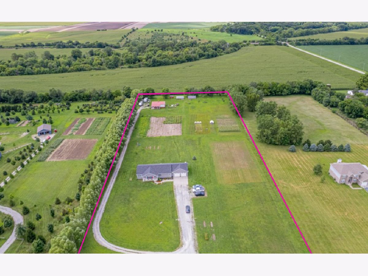 For Sale Momence Illinois, 5342 Vincennes Trail