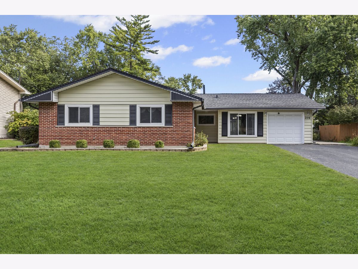  For Rent Lombard Illinois, 21W256 Briarcliff