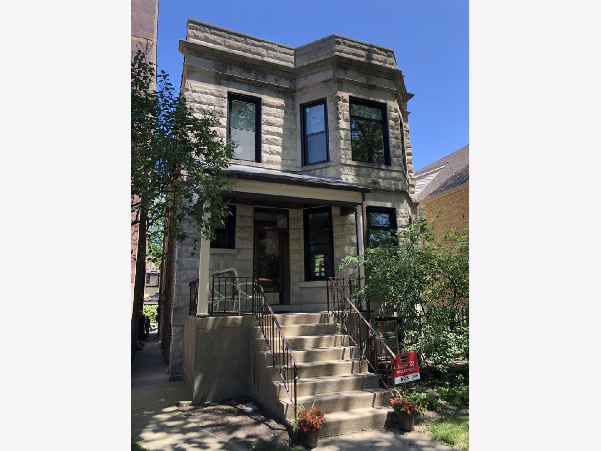  Rented Chicago Illinois, 3855 Hoyne