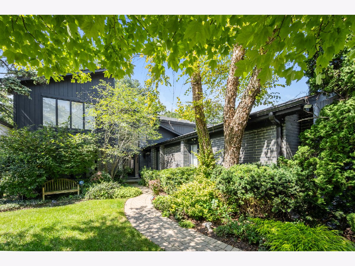 Homes Sold Woodlands Highland Park Illinois, 2710 Priscilla