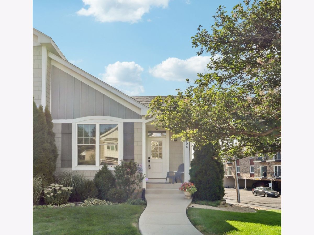  For Sale Lisle Illinois, 4906 Center Avenue