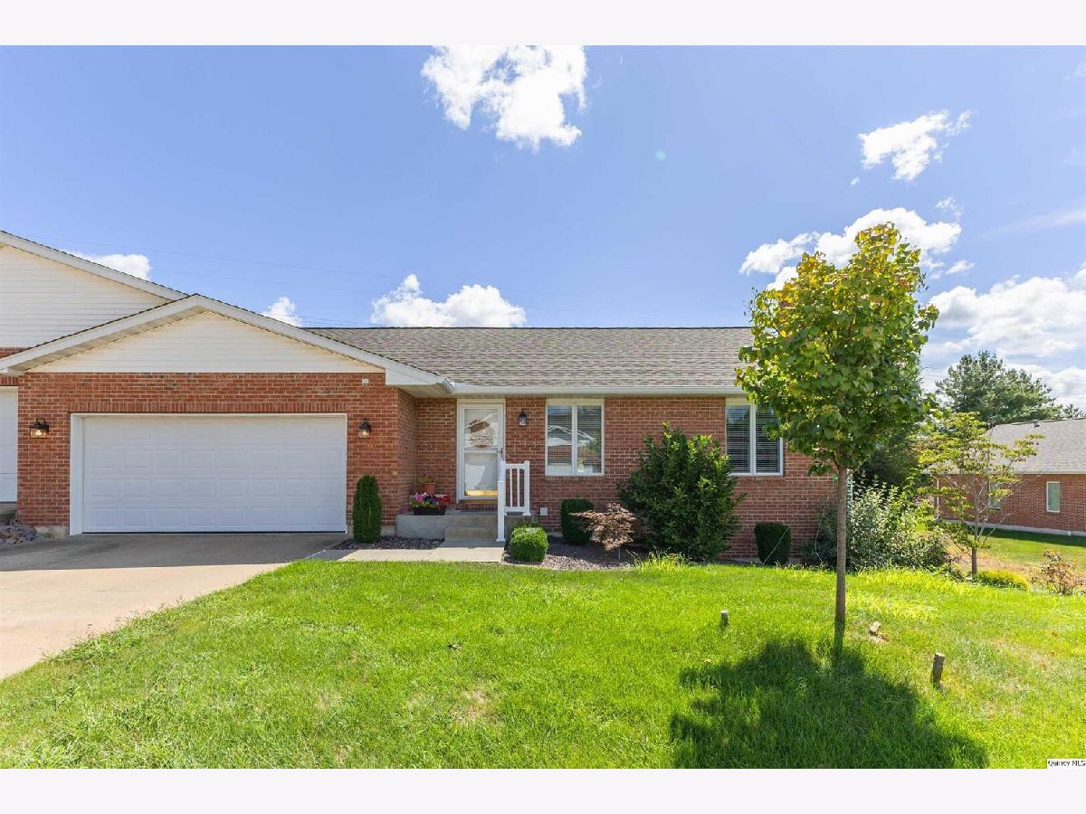  For Sale Quincy Illinois, 608 Wexford