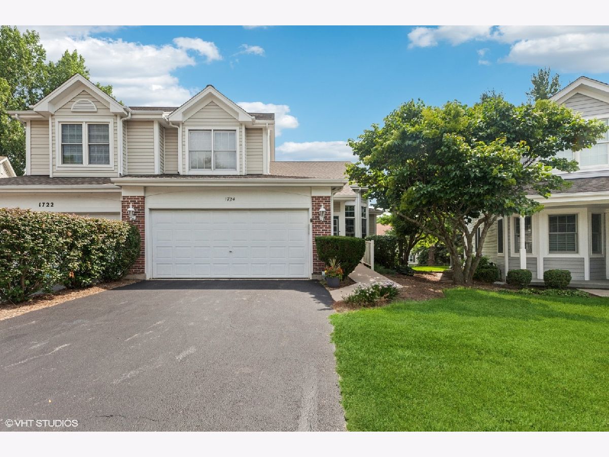 Townhomes For Sale Townes Of Fox Chase St Charles Illinois, 1724 Waverly Circle