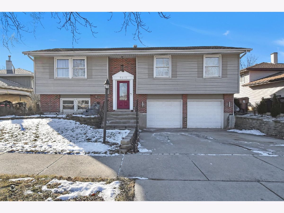  For Sale Oak Forest Illinois, 5313 Crescent Green Lane