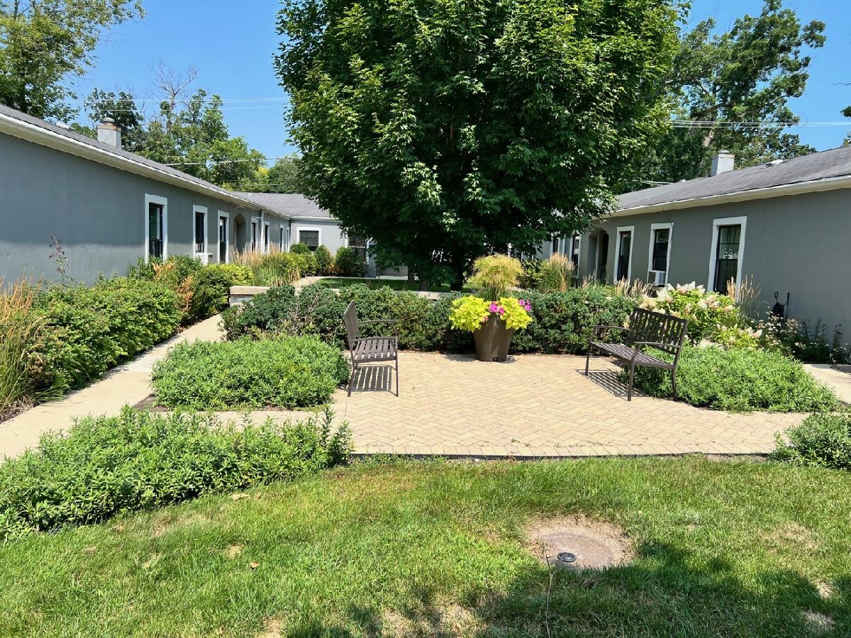  Rented Lake Bluff Illinois, 106 Scranton