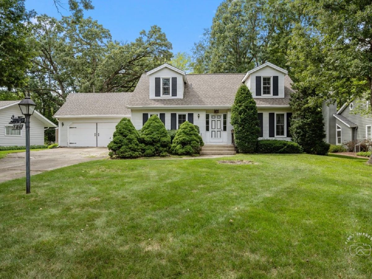  For Sale Elgin Illinois, 186 Westgate Drive