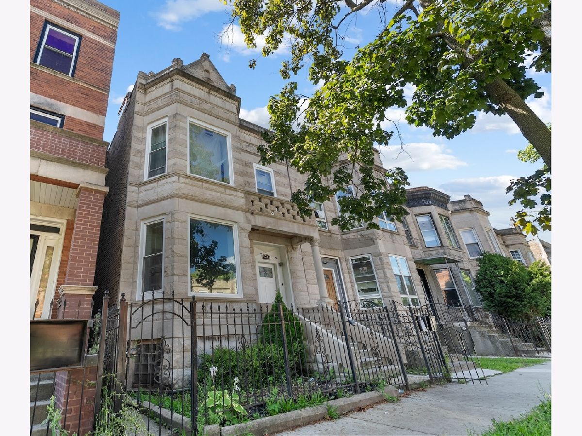  For Sale Chicago Illinois, 4209 Wilcox Street