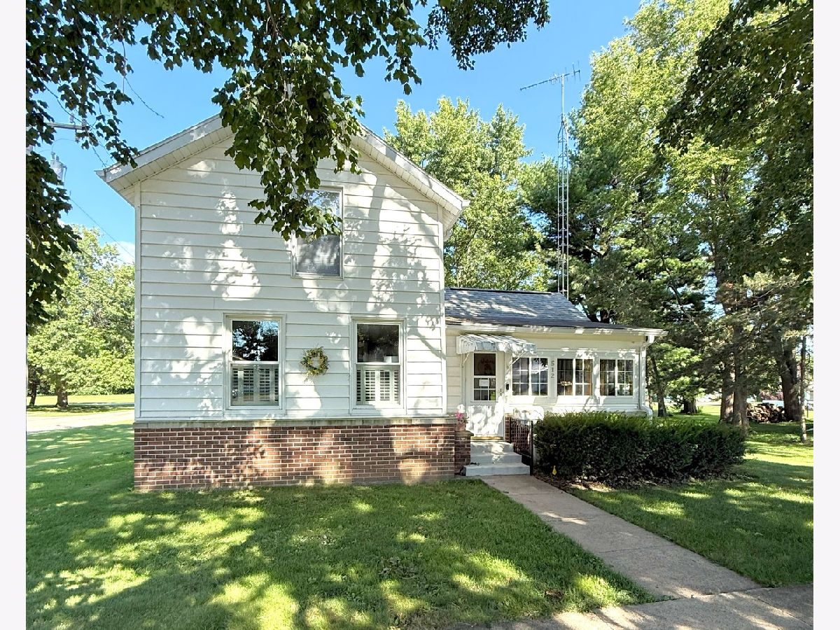  For Sale Polo Illinois, 512 Franklin Avenue