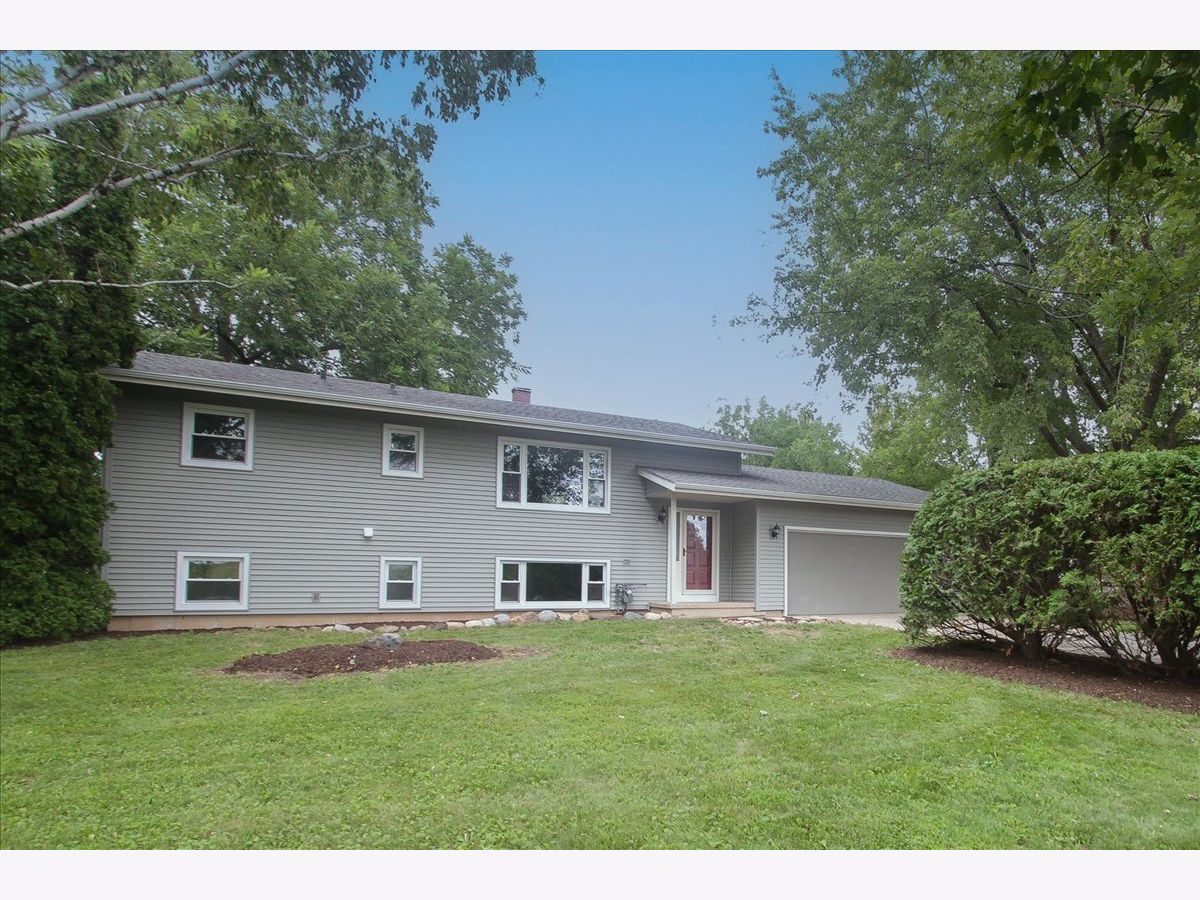  For Sale Marengo Illinois, 6212 Meyer Road