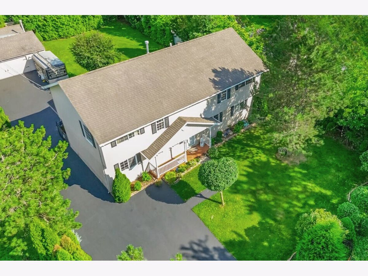  For Sale Cary Illinois, 2819 Sun Valley Drive