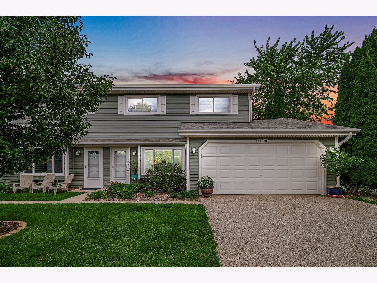 Townhomes & Condos Sold Woodland Hills Gurnee Illinois, 34036 White Oak