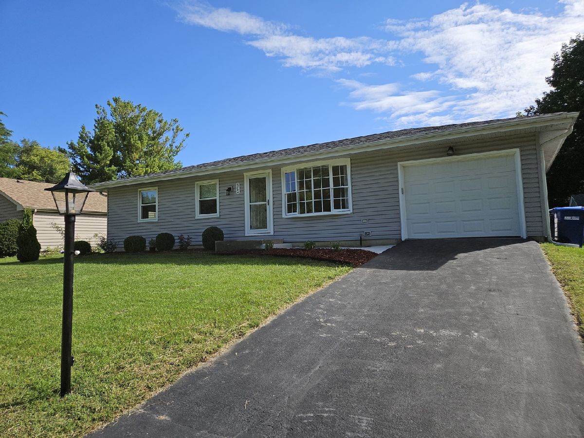  For Rent St Charles Illinois, 902 9th