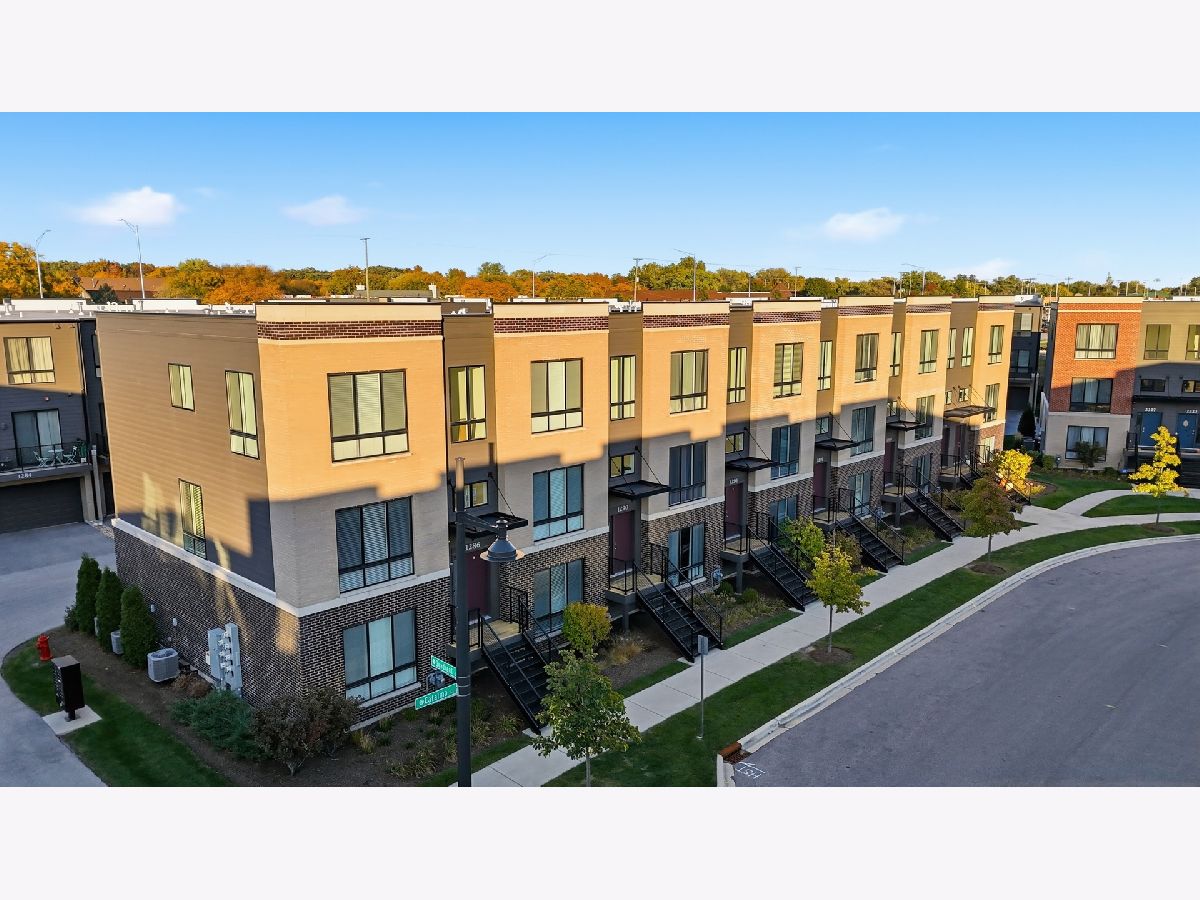  Rented Schaumburg Illinois, 1300 Catalina