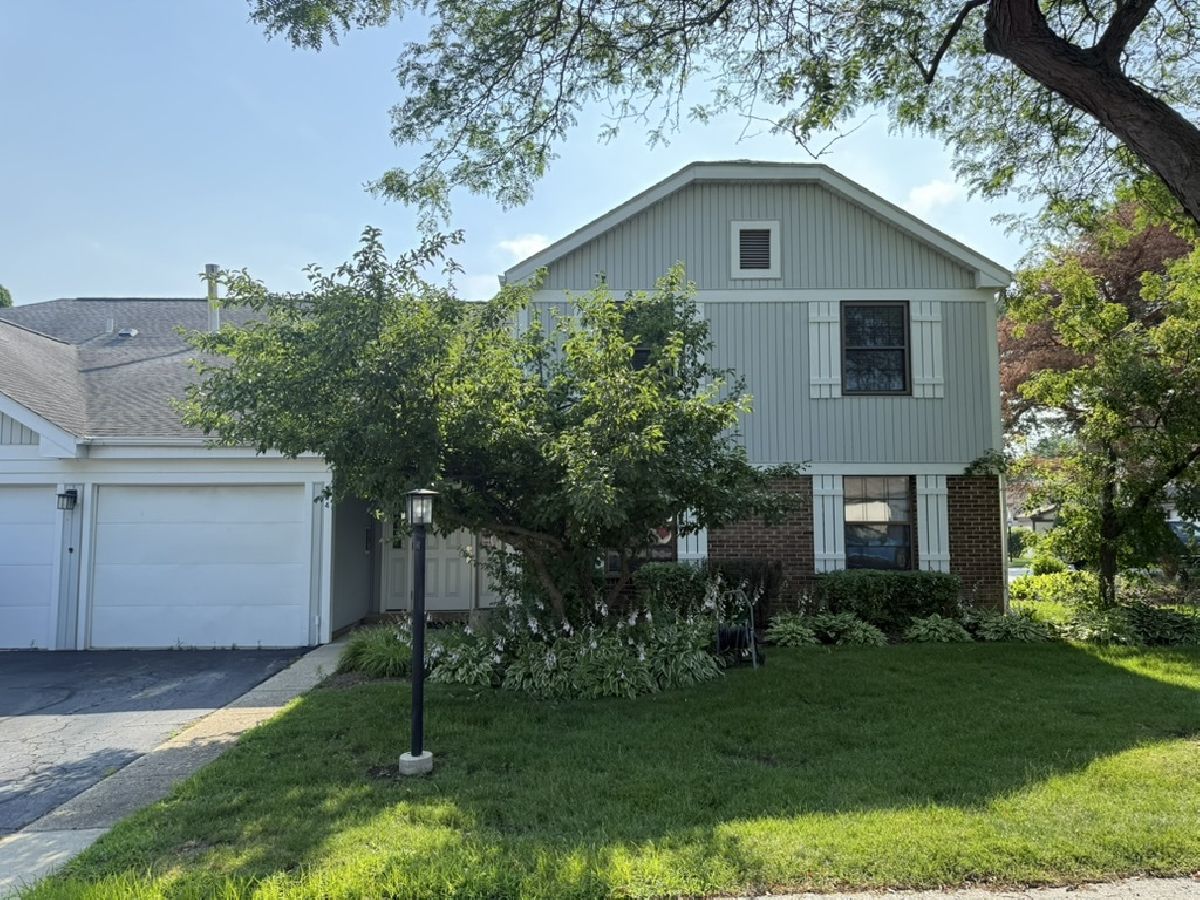 Condos & Townhomes For Rent Lexington Green Schaumburg Illinois, 324 Oak Meadow