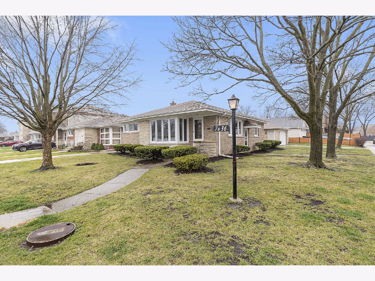  For Sale Chicago Illinois, 7636 Rosedale Avenue