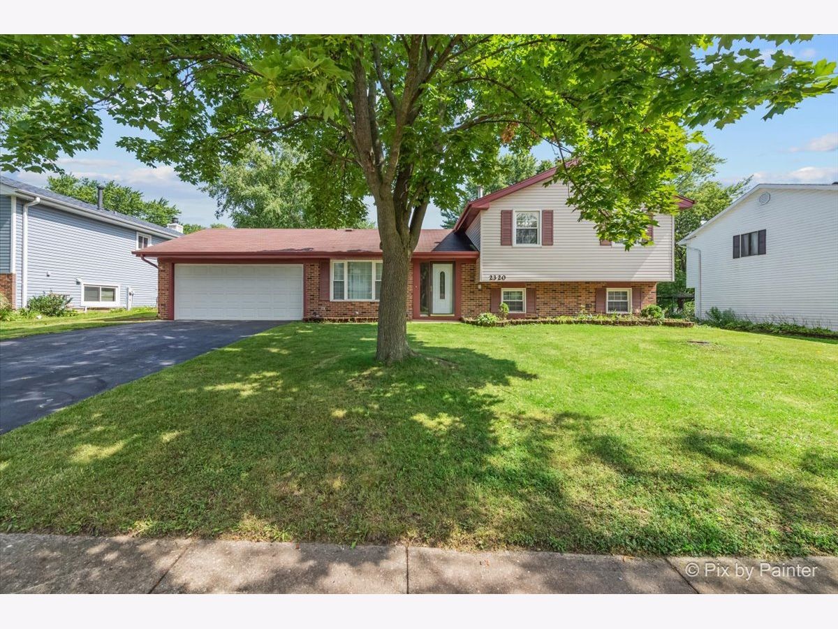  For Sale Hanover Park Illinois, 2320 Bayside Drive