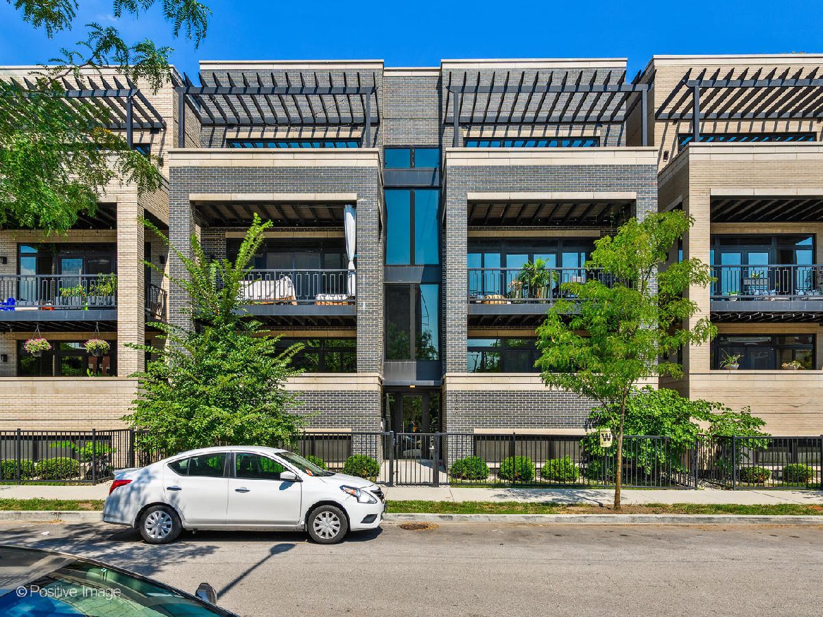  For Sale Chicago Illinois, 1366 Walton Street