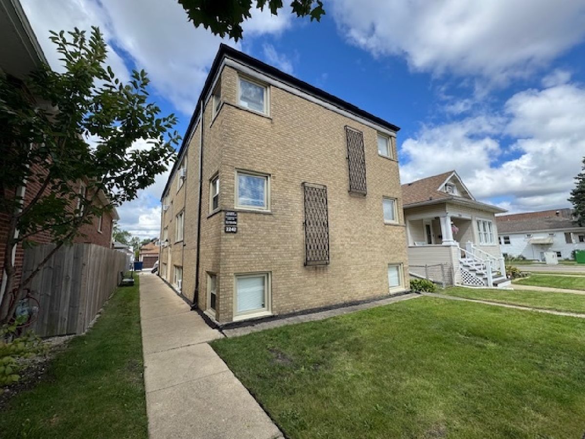  Rented Elmwood Park Illinois, 2242 73rd