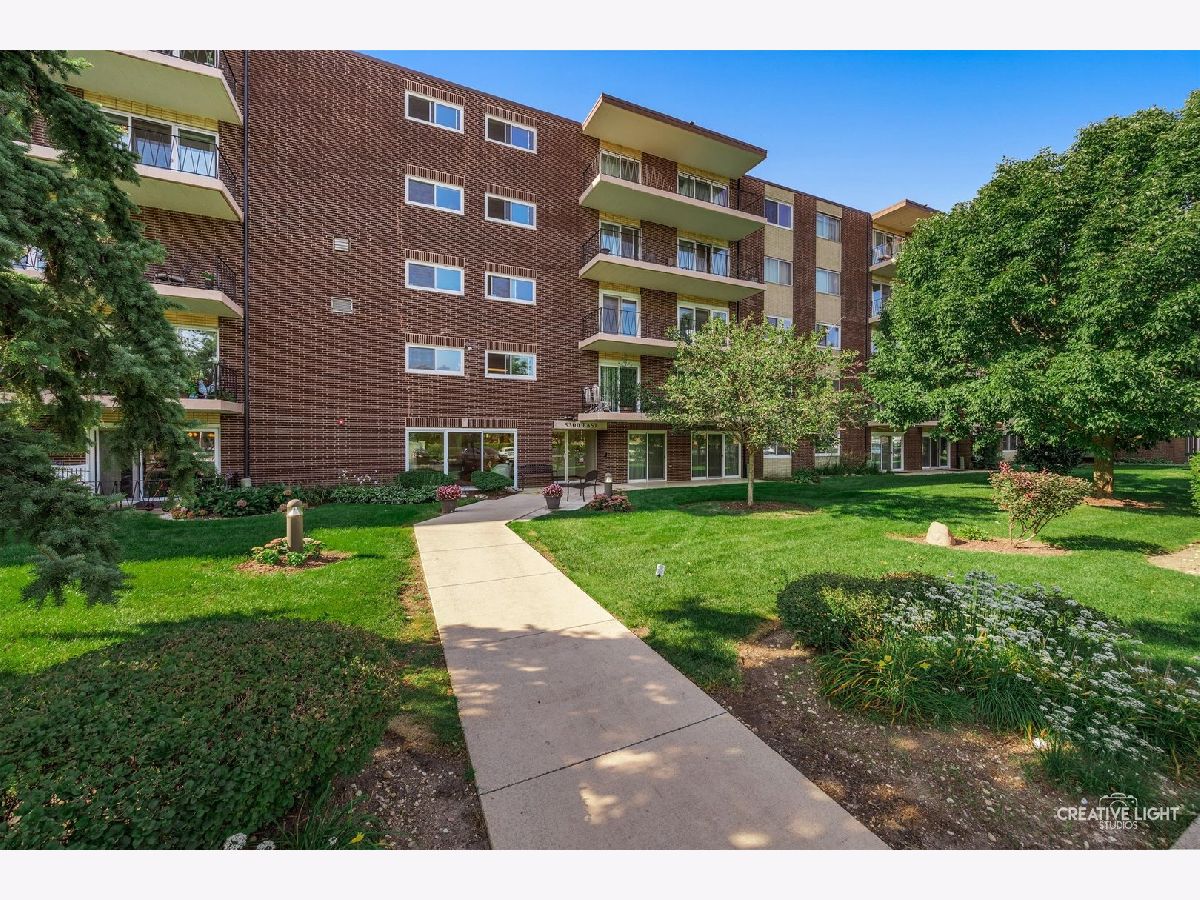 Condominiums Sold Cameo West Downers Grove Illinois, 5300 Walnut