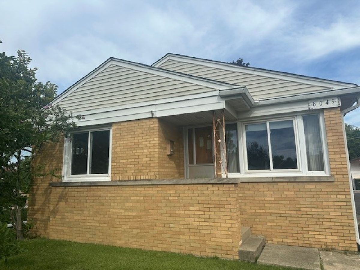  For Sale Niles Illinois, 8045 Ozanam Avenue