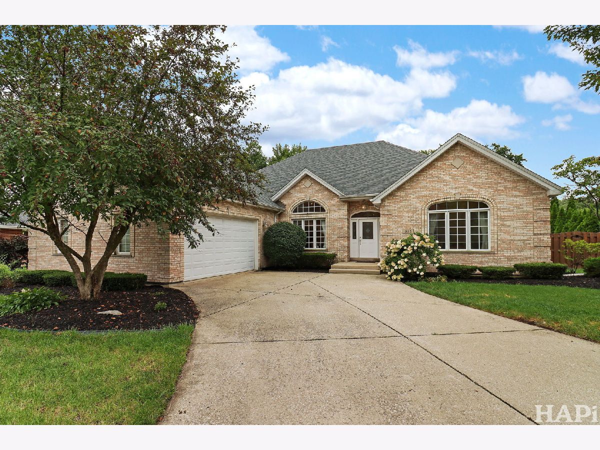  For Sale Roselle Illinois, 375 Ardmore Avenue