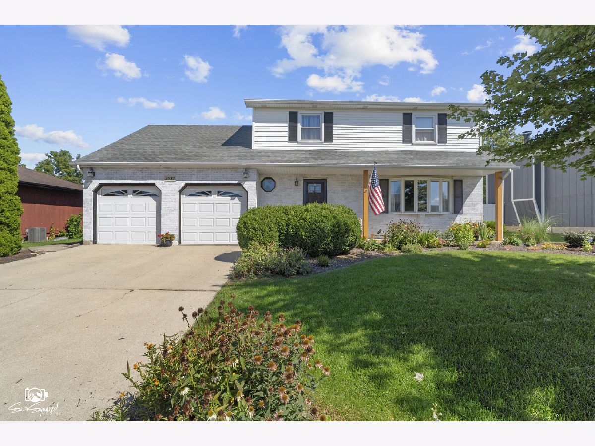 Homes For Sale Longleat Joliet Illinois, 3833 Terrance Ferry Drive
