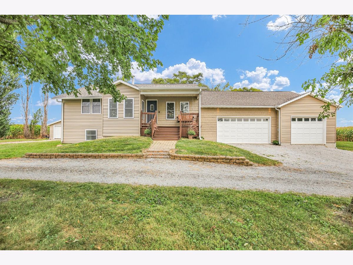  For Sale Tuscola Illinois, 730 County Road 750