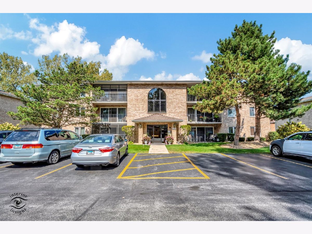  For Sale Crestwood Illinois, 4920 134th Court