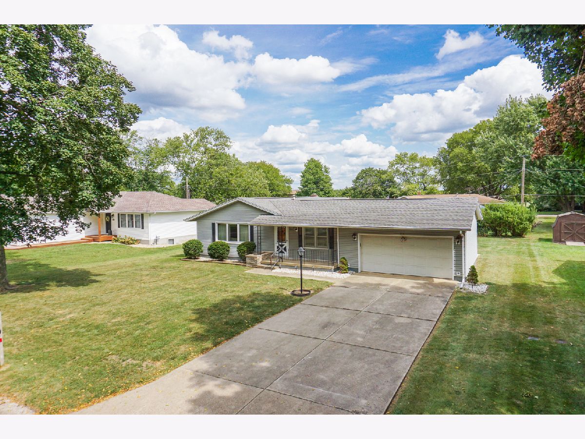  For Sale Delavan Illinois, 612 Oak St Street
