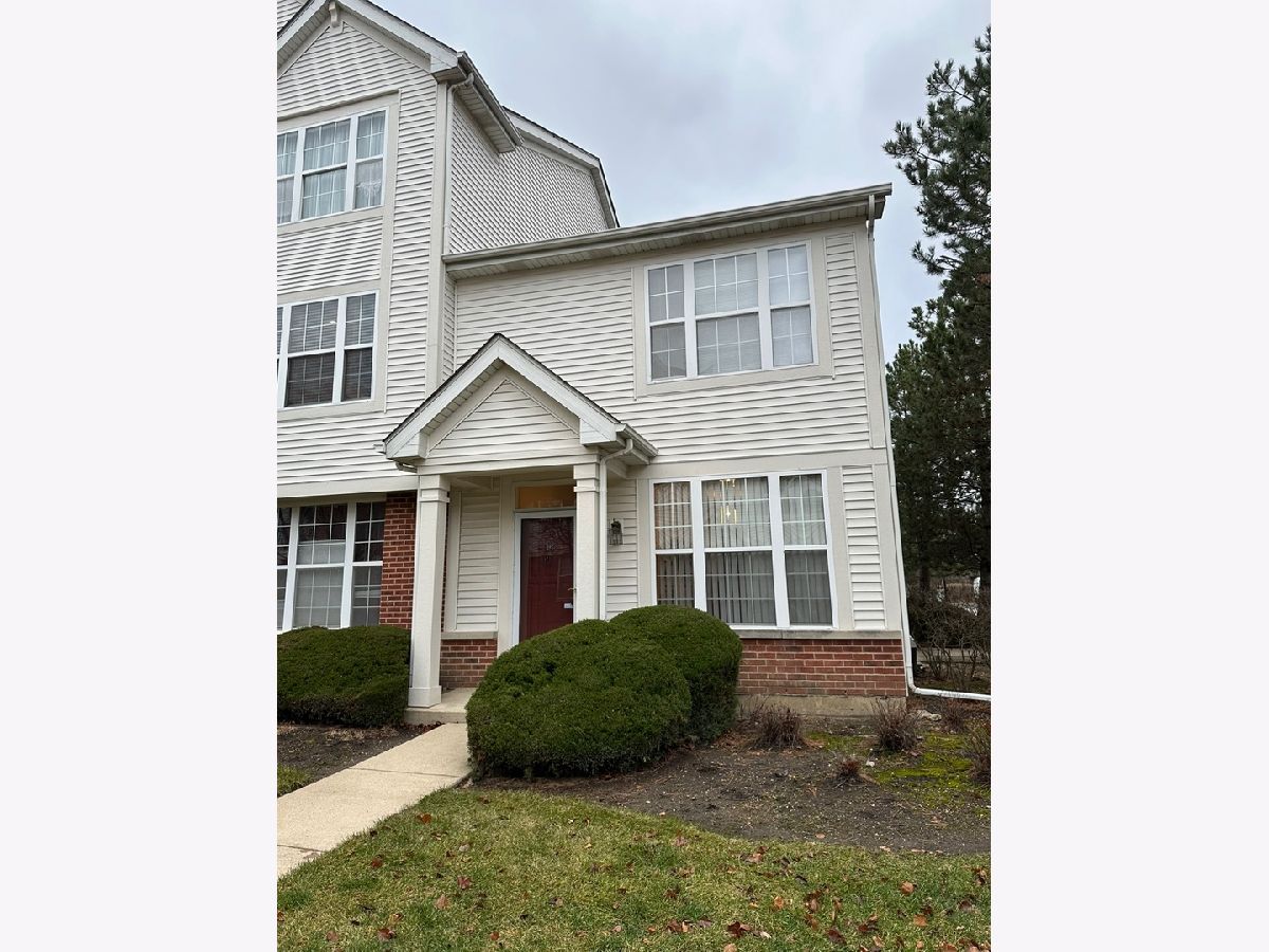  For Rent Wheeling Illinois, 690 Mill