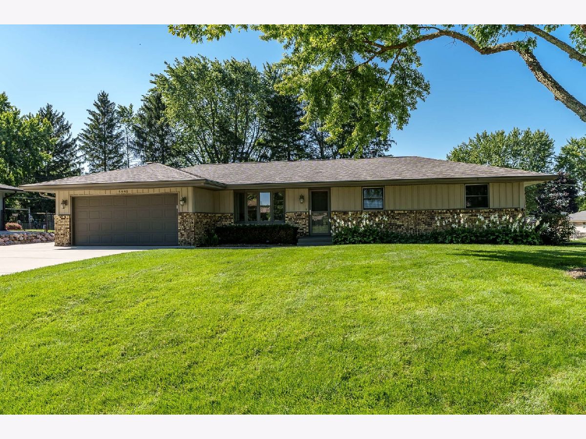  For Sale Rockford Illinois, 5981 Heidi