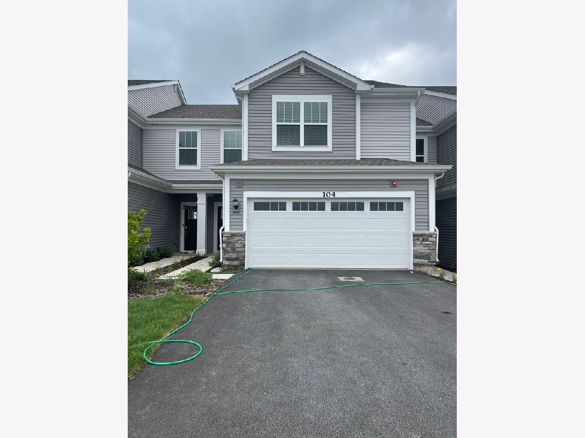  For Rent Oswego Illinois, 104 Henderson