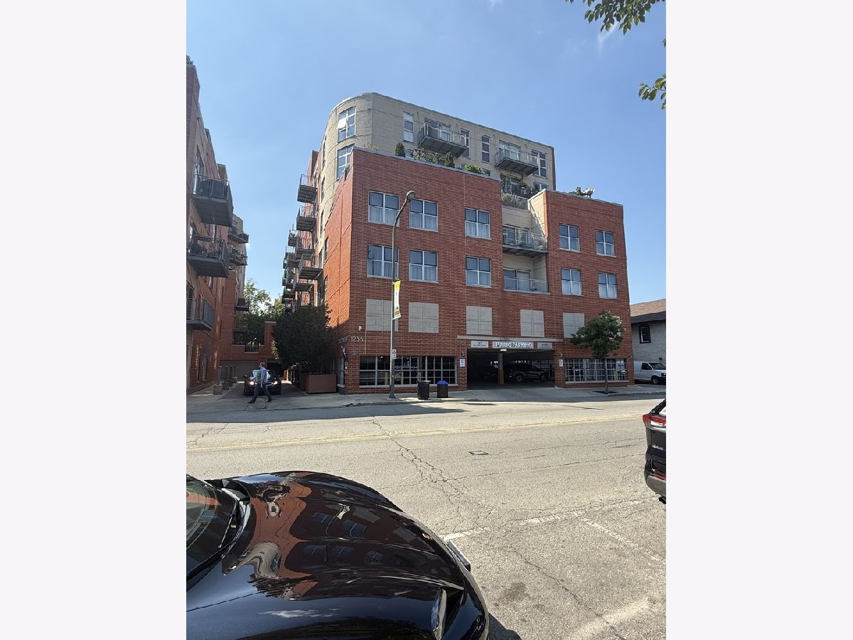  Rented Evanston Illinois, 1236 Chicago